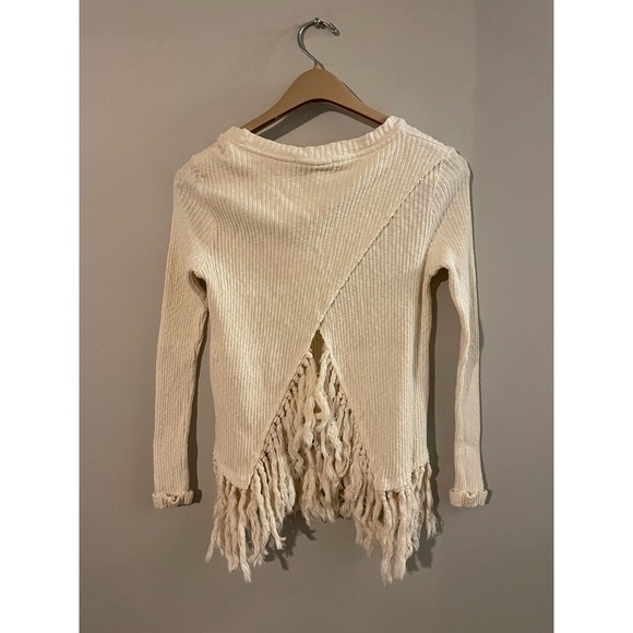 Anthropologie Sweaters - Eri + Ali Anthropologie Malla Fringe Hem Split Back Sweater